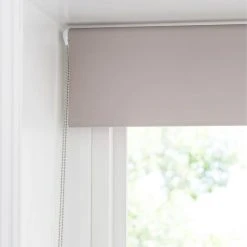 Dunelm Roller Blind Mechanism With A Metal Chain 8 Dunelm Roller Blind Mechanism With A Metal Chain -Dunelm Shop 1000006180 alt02