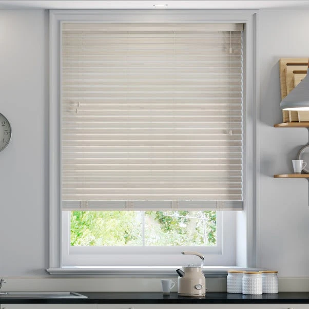 Dunelm 50mm Slats Limed White Venetian Blind 5 Dunelm 50mm Slats Limed White Venetian Blind - Image 3