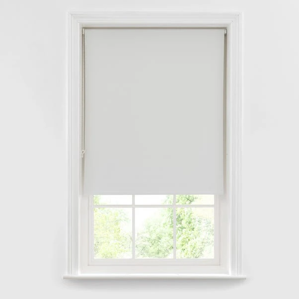 Dunelm White Blackout Moisture Resistant Roller Blind 5 Dunelm White Blackout Moisture Resistant Roller Blind - Image 3
