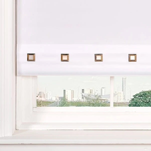 Square Eyelet White Roller Blind 4 Square Eyelet White Roller Blind - Image 2