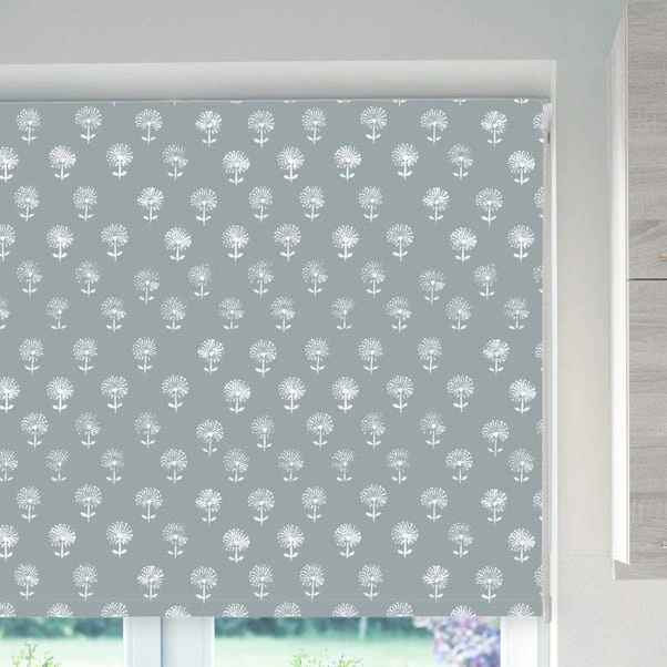 Lister Cartwright Agapanthus Twiglight Blackout Roller Blind 5 Lister Cartwright Agapanthus Twiglight Blackout Roller Blind - Image 3