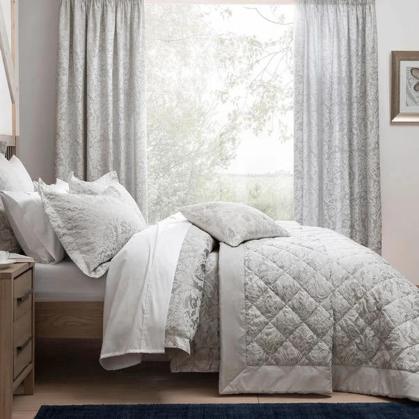 Dorma Winchester Blackout Pencil Pleat Curtains 5 Dorma Winchester Blackout Pencil Pleat Curtains - Image 3