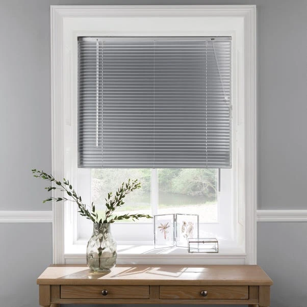 Dunelm Silver Aluminium Venetian Blind 25mm Slats 3 Dunelm Silver Aluminium Venetian Blind 25mm Slats