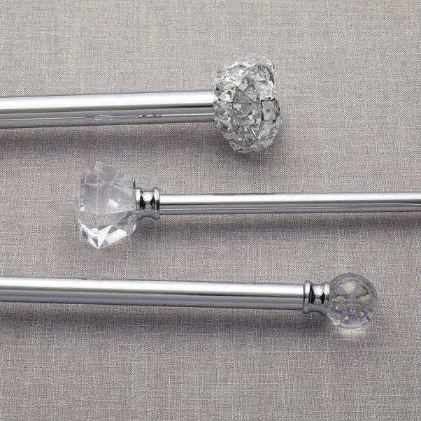Dunelm Cecile Extendable Chrome Eyelet Curtain Pole Dia. 28mm 8 Dunelm Cecile Extendable Chrome Eyelet Curtain Pole Dia. 28mm - Image 6