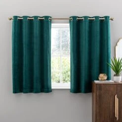 Dunelm Isla Ultra Blackout Emerald Eyelet Curtains 13 Dunelm Isla Ultra Blackout Emerald Eyelet Curtains -Dunelm Shop 30719632 alt05