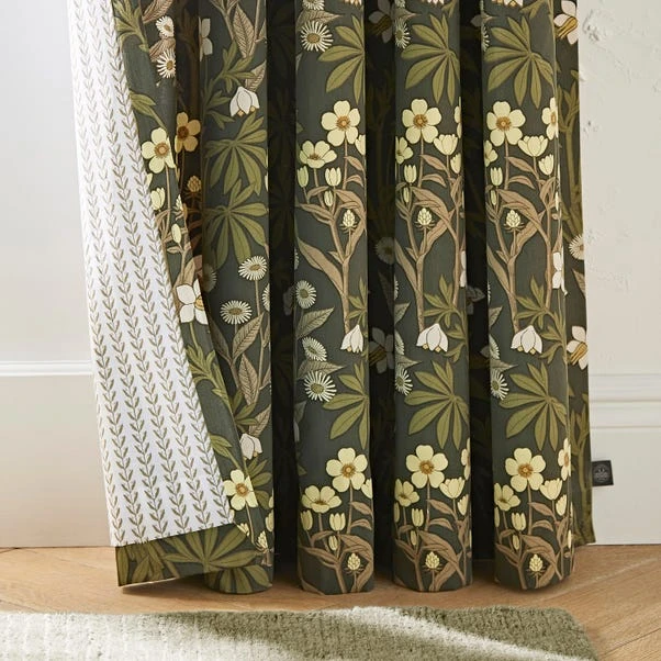 Natural History Museum Meadow Floral Natural Eyelet Curtains 7 Natural History Museum Meadow Floral Natural Eyelet Curtains - Image 5