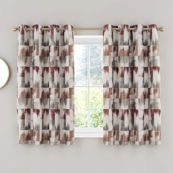 Dunelm Belgravia Red Eyelet Curtains 7 Dunelm Belgravia Red Eyelet Curtains - Image 5